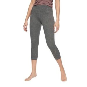 Athleta Salutation Capri Powervita Workout Crop Leggings